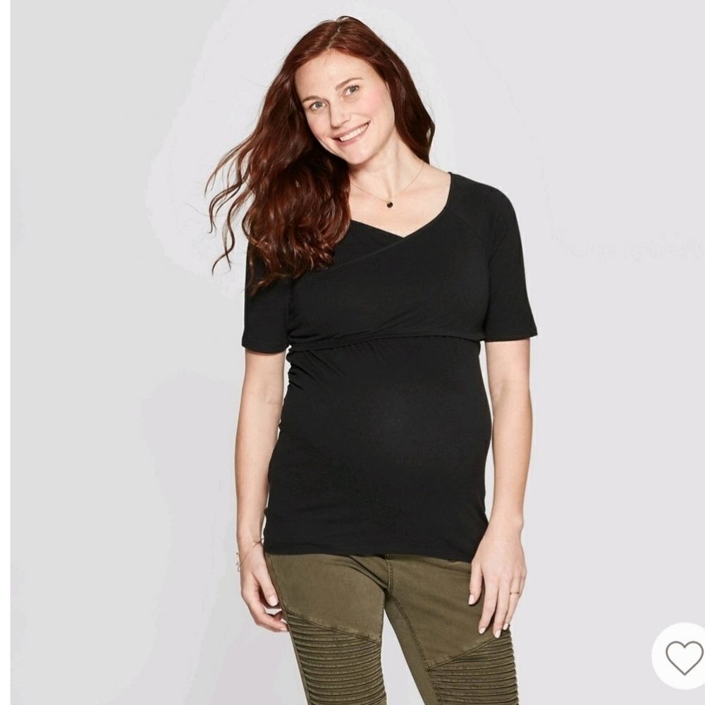 🍀NEW Maternity Crossover Top Size Small